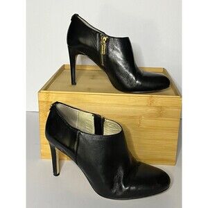 Michael Kors black leather bootie 3 in heel size 6.5